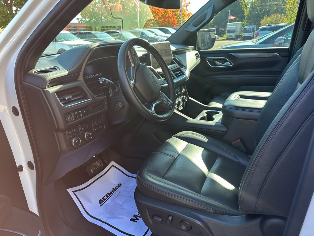 Used 2023 Chevrolet Tahoe RST w/ Luxury Package AWD/4WD image 10