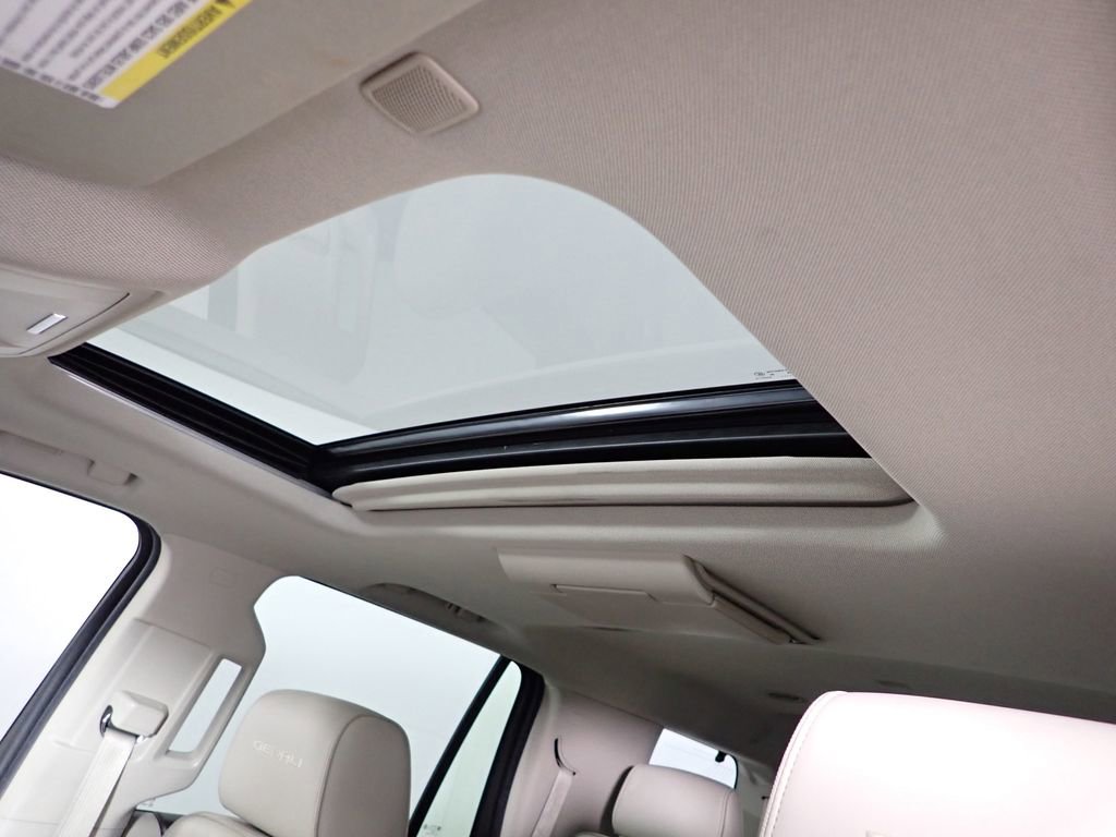 Used 2017 GMC Yukon Denali w/ Open Road Package image 7