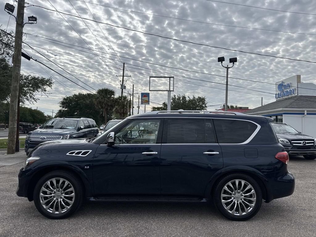 Used 2017 INFINITI QX80 2WD w/ Deluxe Technology Package image 4