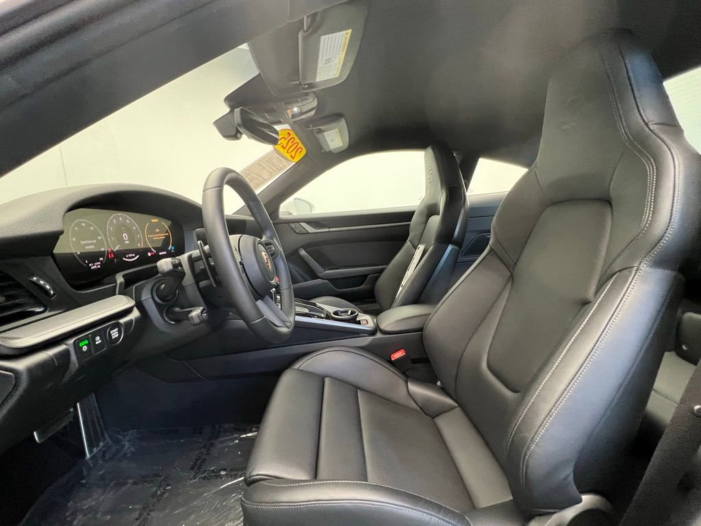 Certified 2025 Porsche 911 Carrera image 5