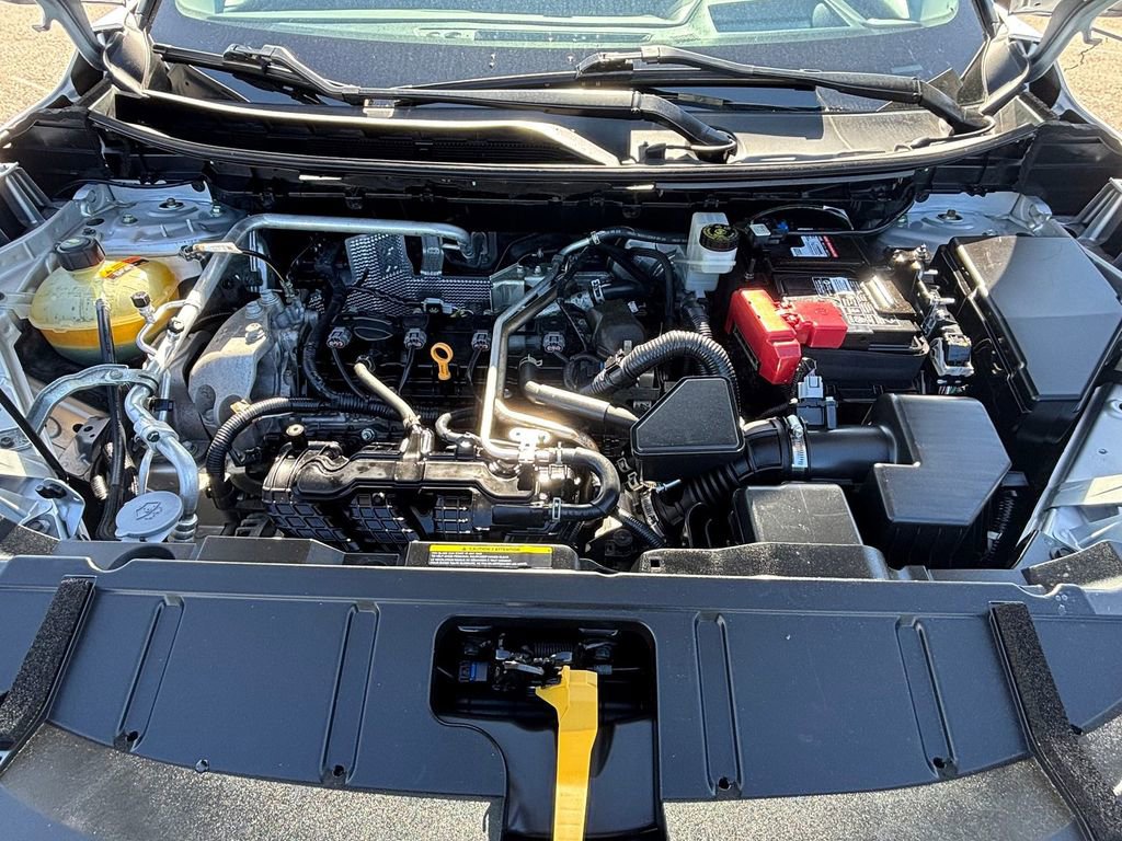 Used 2021 Nissan Rogue Platinum image 6