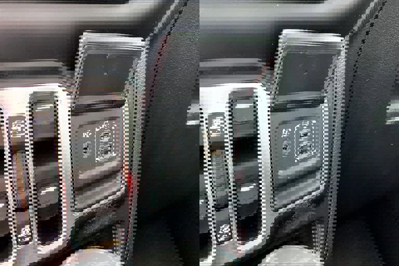 Used 2023 Jeep Gladiator Sport image 32