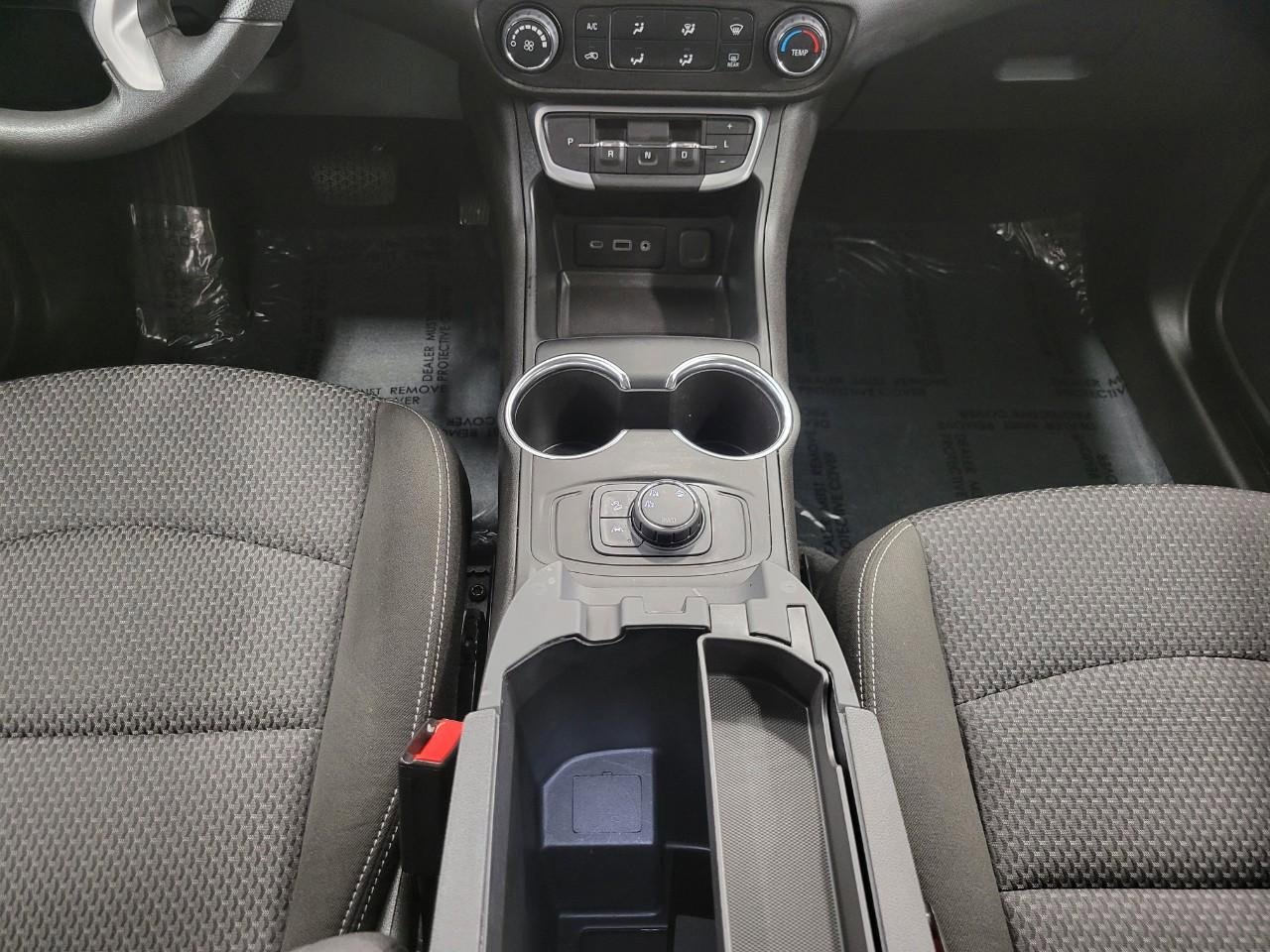 Used 2024 GMC Terrain SLE image 15