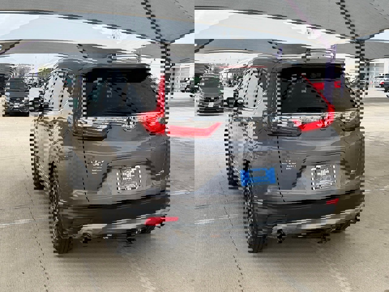 Used 2019 Honda CR-V Touring image 3