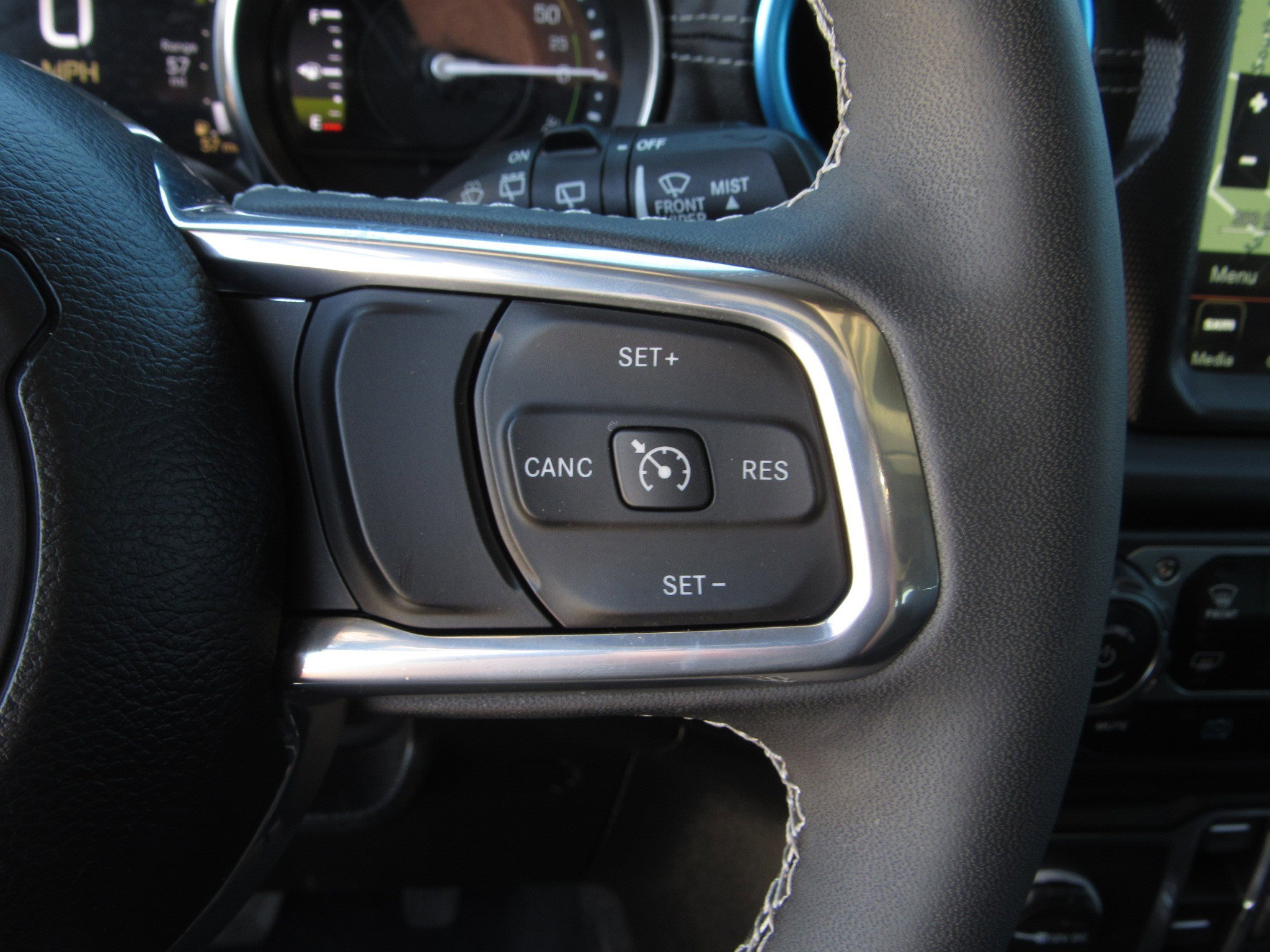 Used 2023 Jeep Wrangler Sahara w/ Cold Weather Group image 25