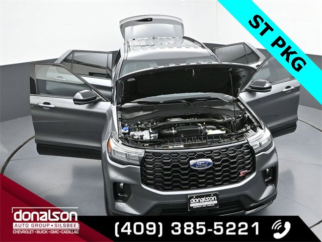 Used 2025 Ford Explorer ST image 25