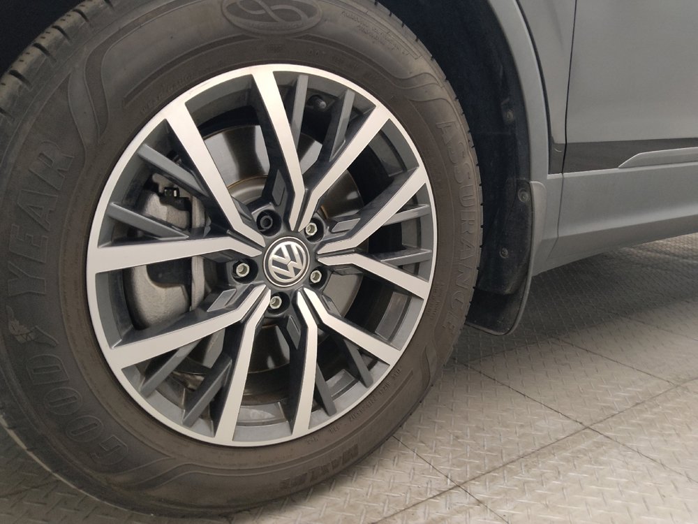 Used 2021 Volkswagen Tiguan S FWD image 31