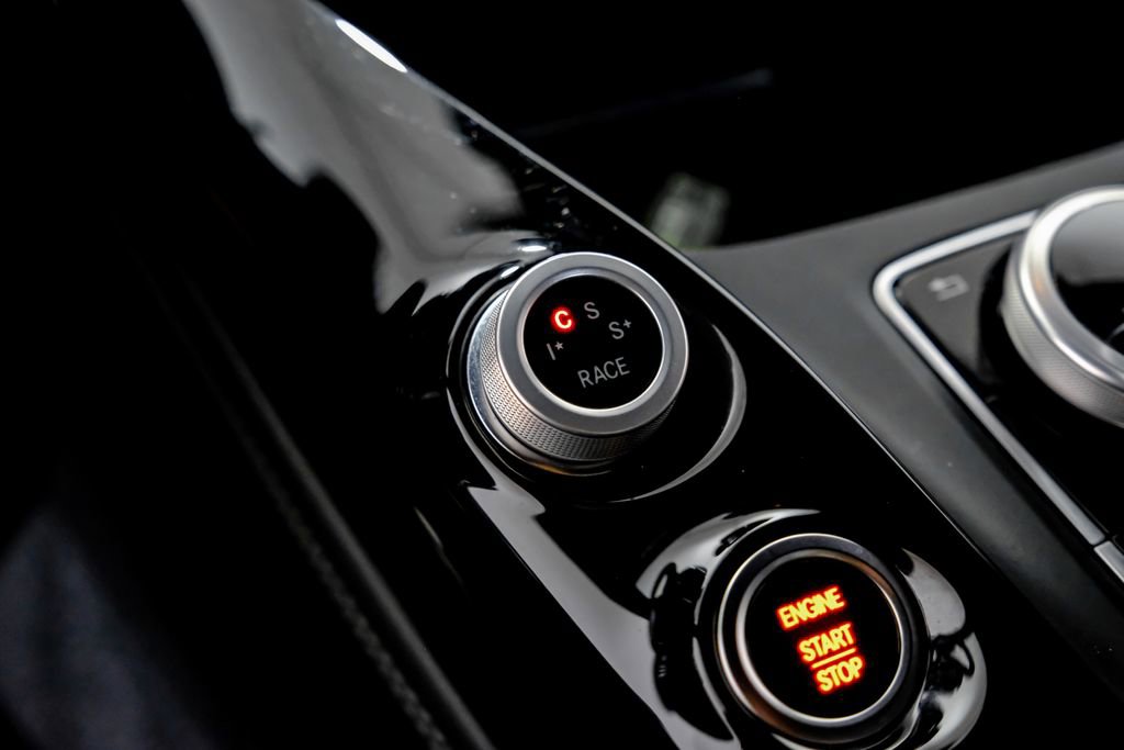 Used 2018 Mercedes-Benz AMG GT C w/ AMG Interior Night Package image 19