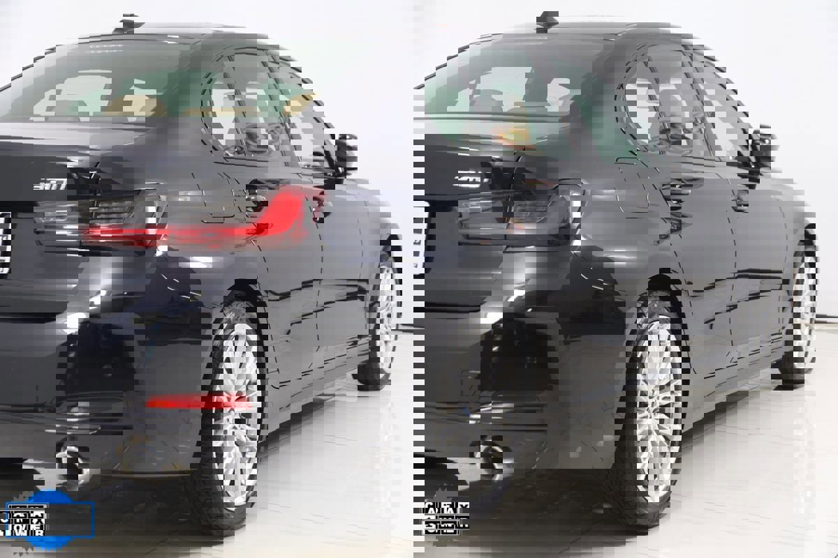 Used 2023 BMW 330i xDrive Sedan w/ Driving Assistance Package image 51