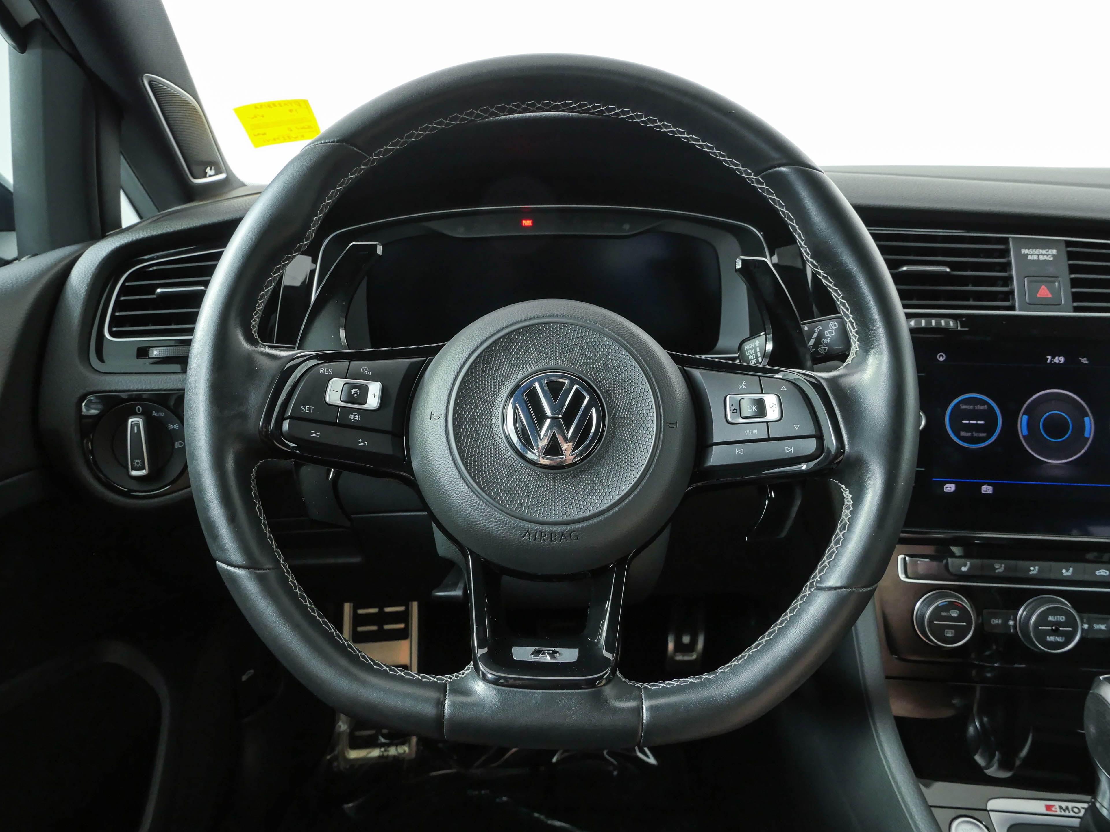 Used 2019 Volkswagen Golf R 4-Door AWD/4WD image 10