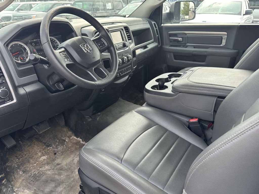 Used 2017 RAM 3500 Tradesman w/ Power & Remote Entry Group RWD image 13