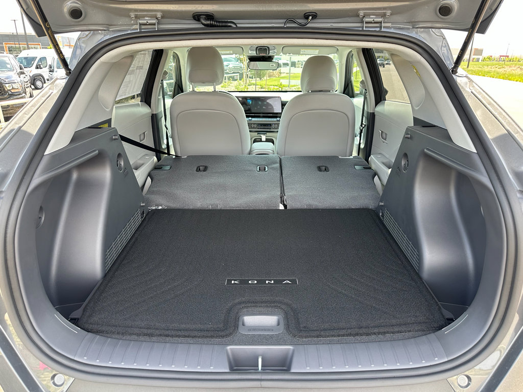 Used 2025 Hyundai Kona SEL image 9