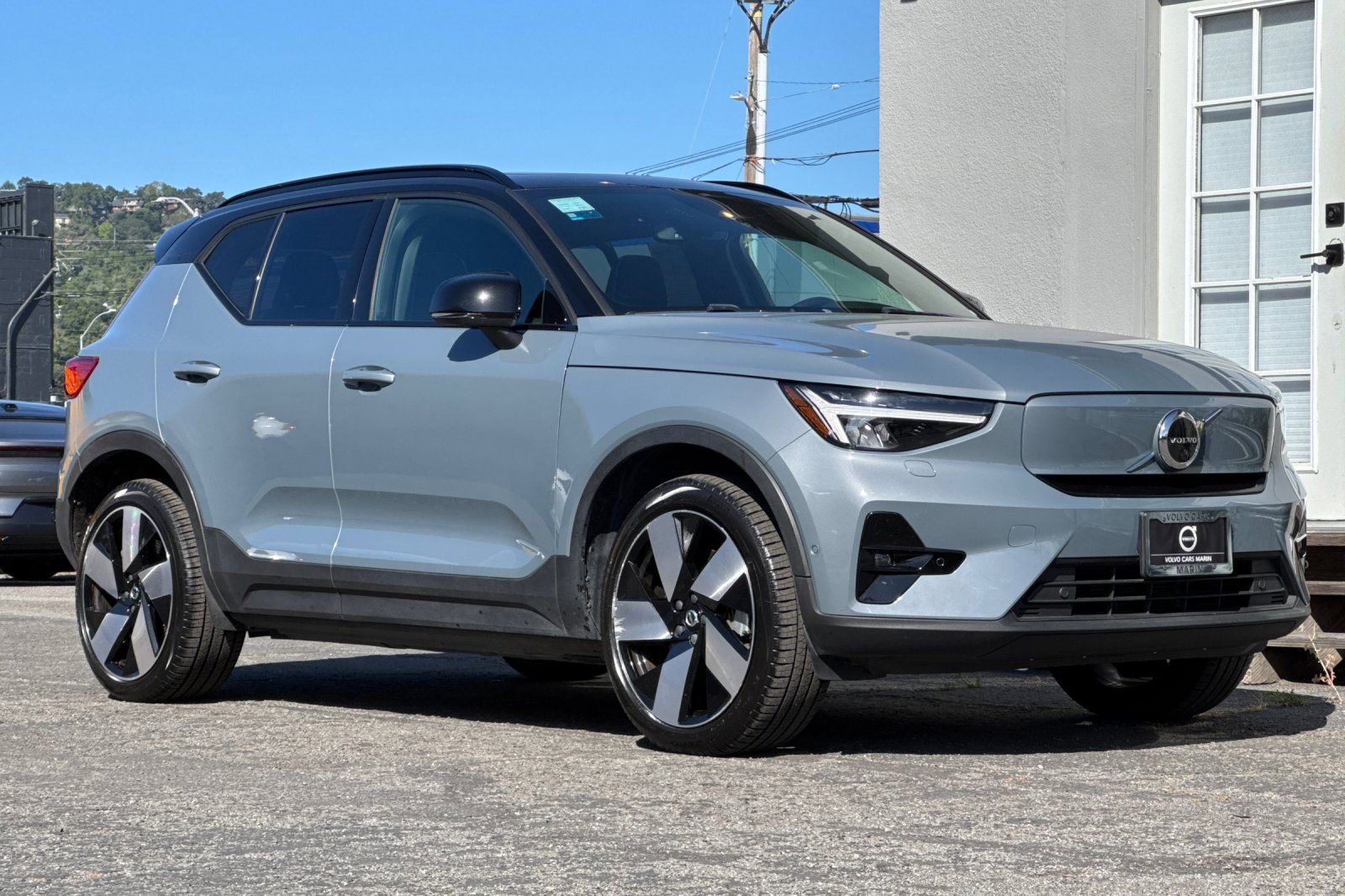 Certified 2023 Volvo XC40 Recharge Ultimate w/ Protection Package Premier AWD/4WD image 10