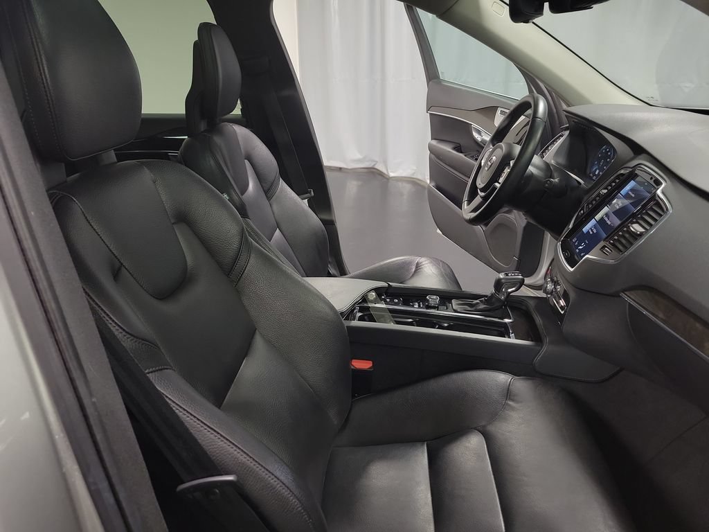 Used 2018 Volvo XC90 T6 Momentum w/ Convenience Package AWD/4WD image 27