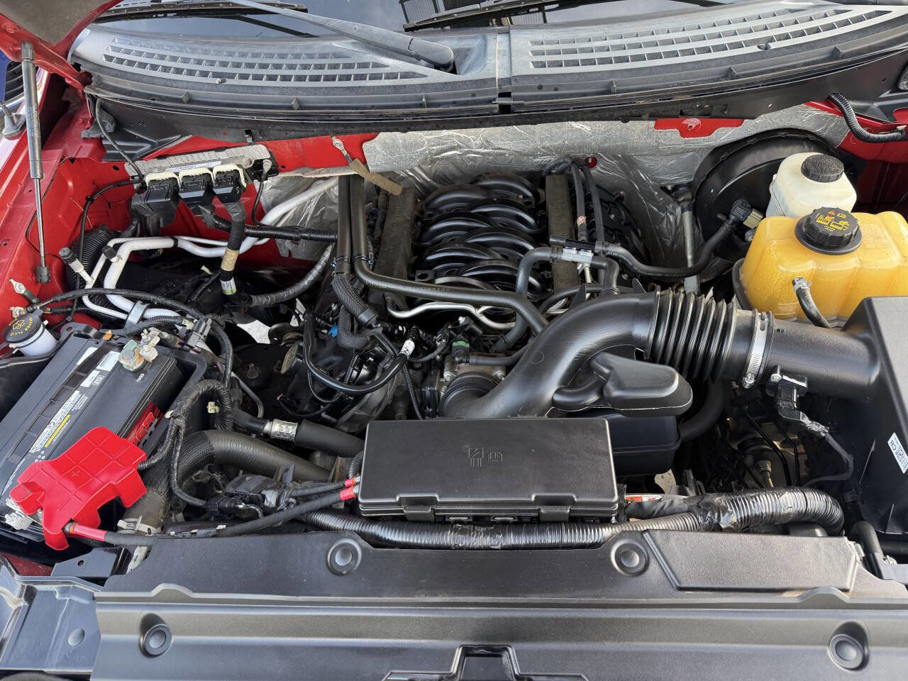 Used 2013 Ford F150 XLT w/ Mid Equipment Group image 15