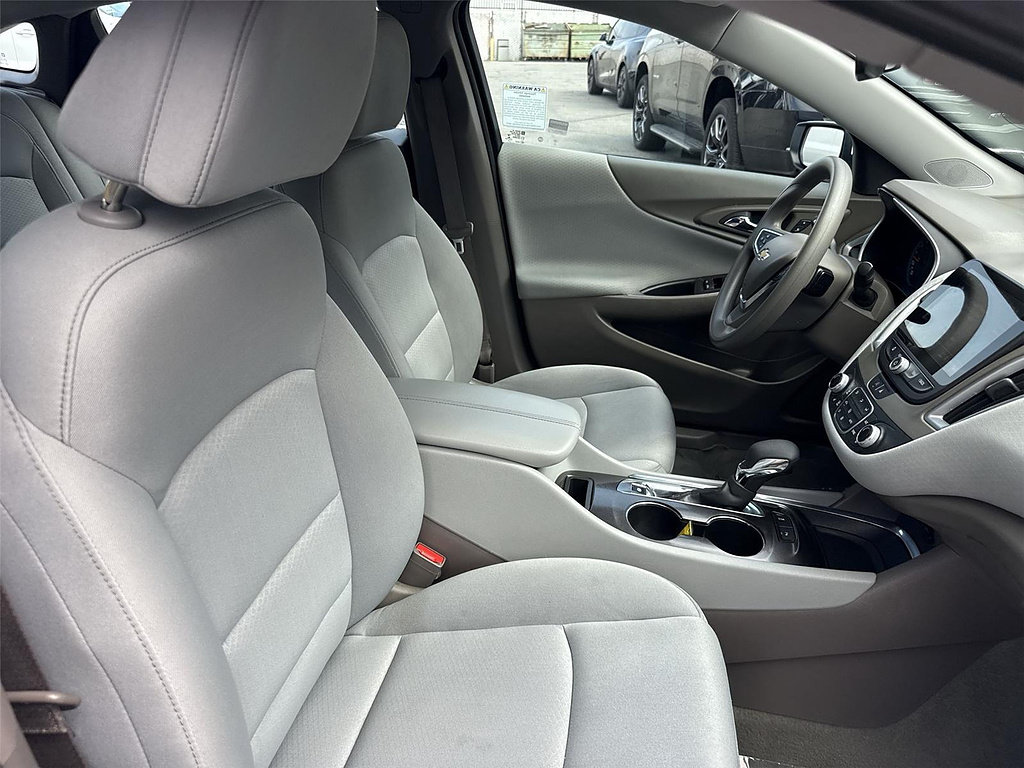 Used 2025 Chevrolet Malibu LT FWD image 25