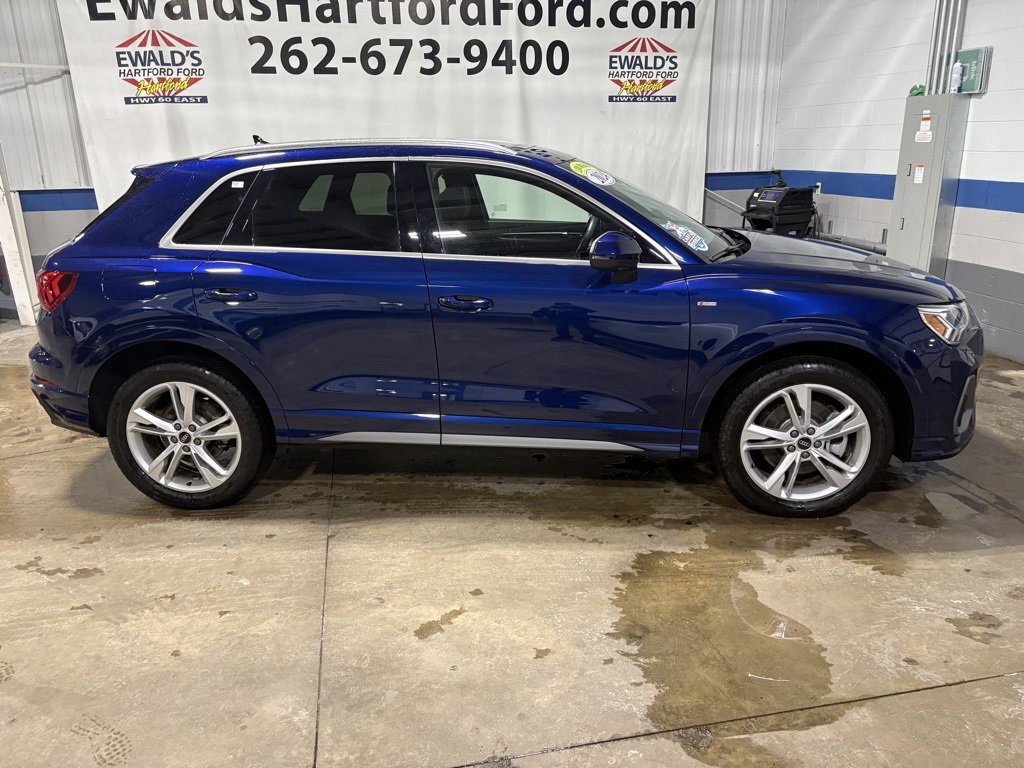 Used 2024 Audi Q3 2.0T Premium Plus w/ Premium Plus Package image 9