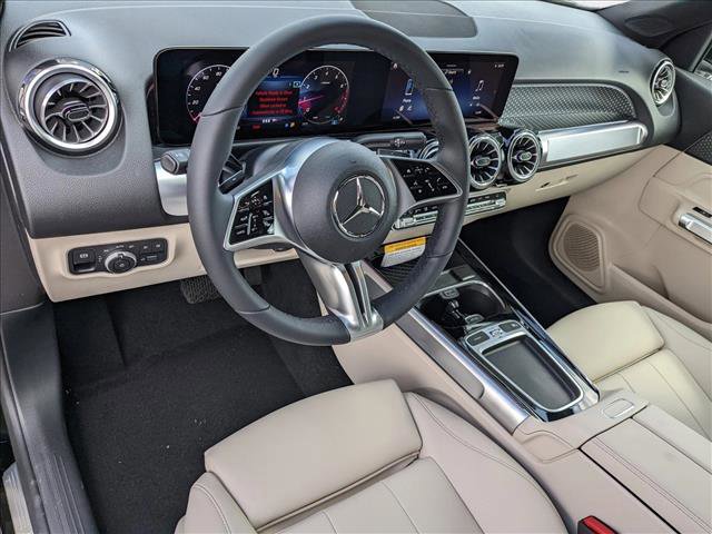 New 2025 Mercedes-Benz GLB 250 image 3
