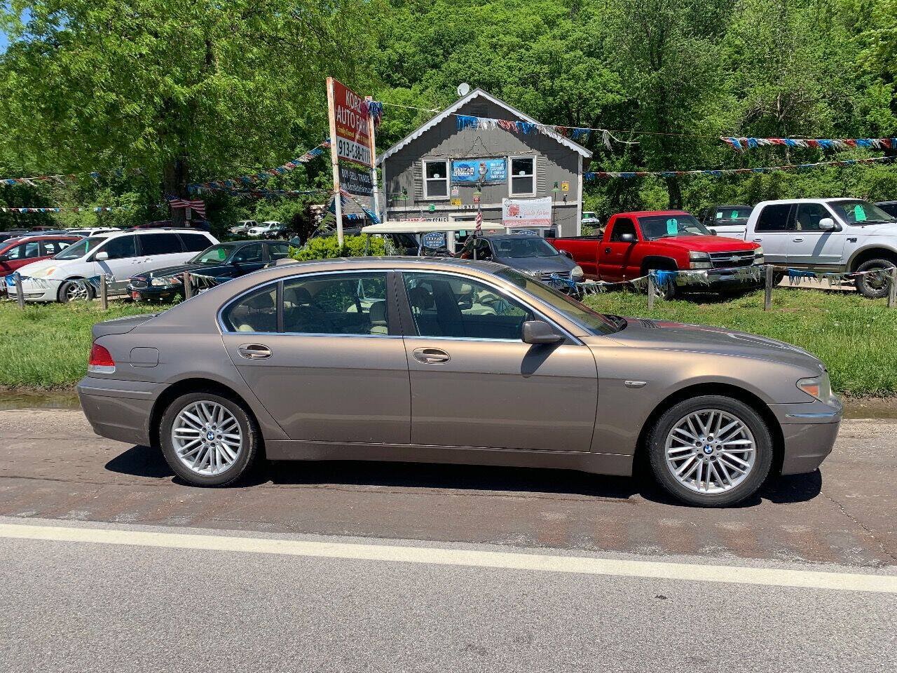 Used 2004 BMW 745Li RWD image 2