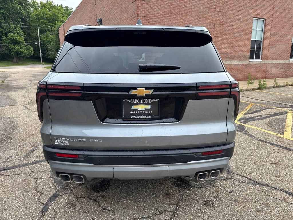 New 2026 Chevrolet Traverse LT w/ Sun and Wheel Package AWD/4WD image 7