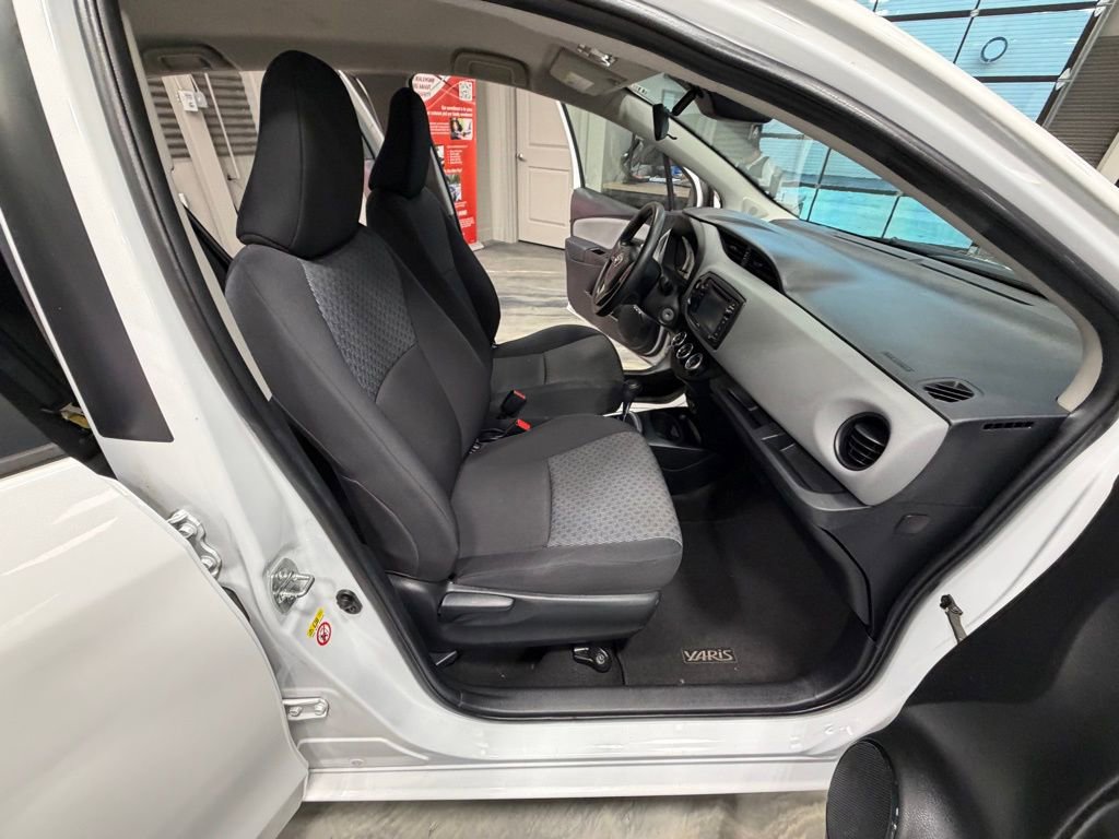 Used 2017 Toyota Yaris L FWD image 36