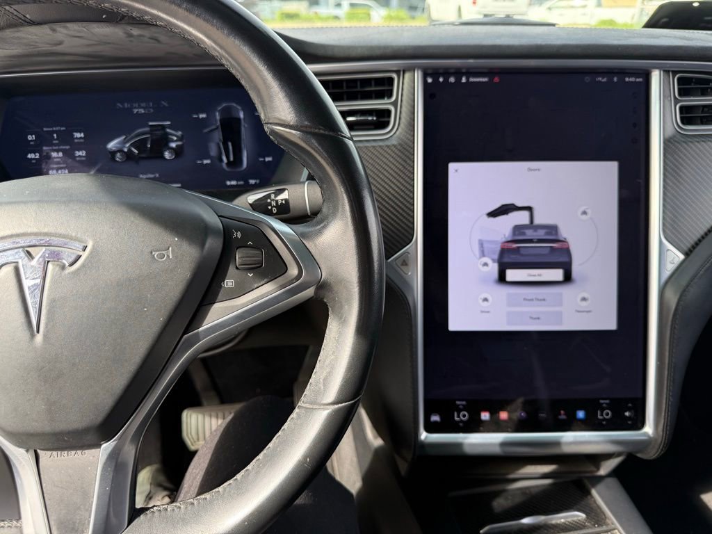Used 2017 Tesla Model X 75D image 8