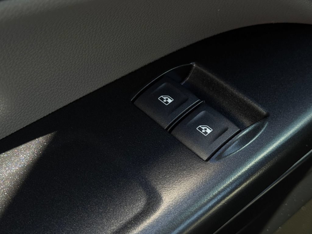 Used 2018 Chevrolet Colorado W/T RWD image 11