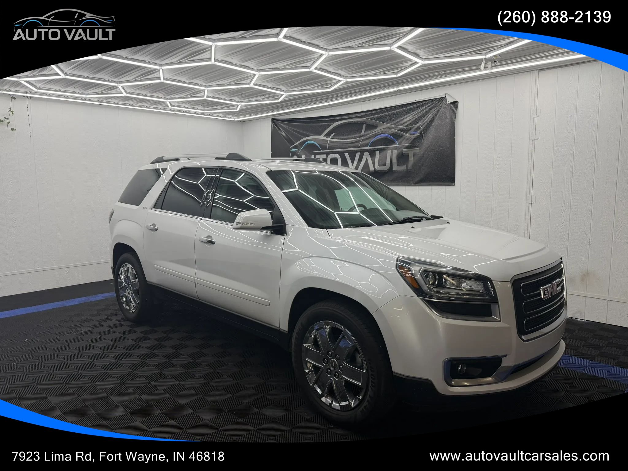 Used 2017 GMC Acadia Limited SLT FWD image 1