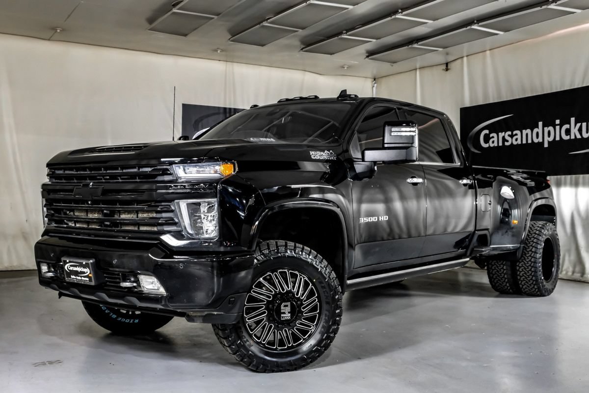 Used 2023 Chevrolet Silverado 3500 High Country w/ Technology Package AWD/4WD image 5