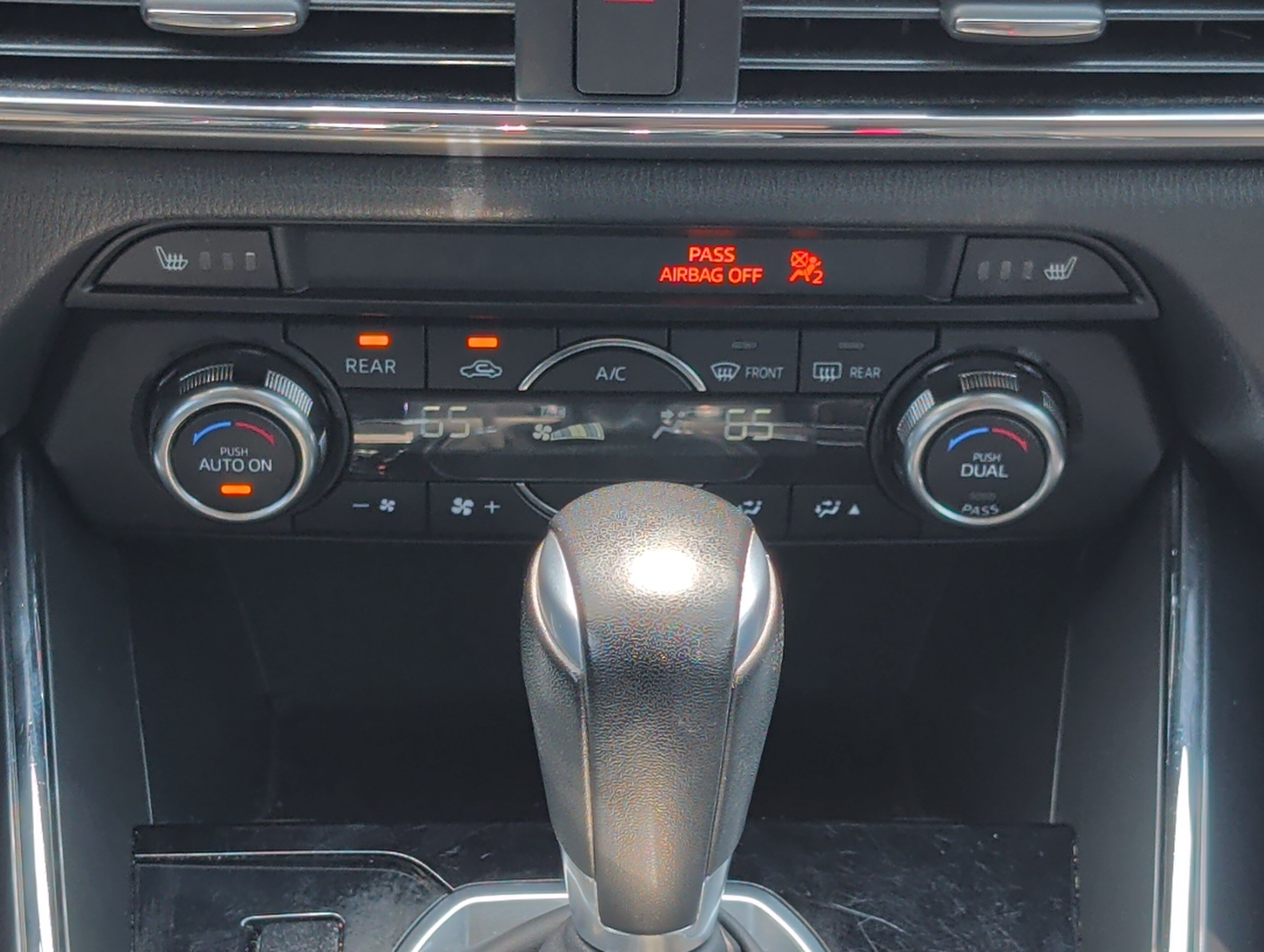 Used 2018 MAZDA CX-9 Touring AWD/4WD image 23