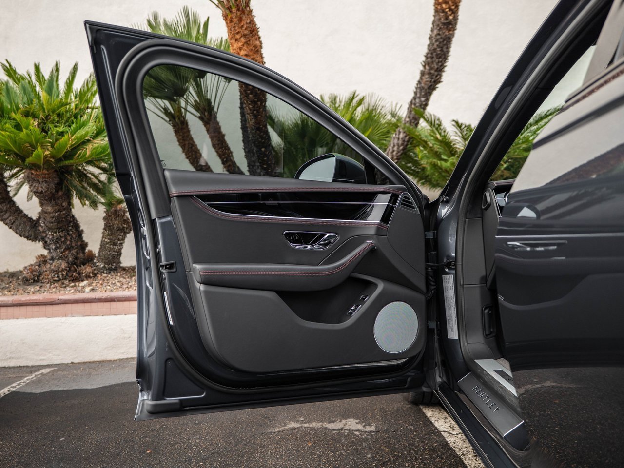 Used 2024 Bentley Flying Spur S V8 image 27