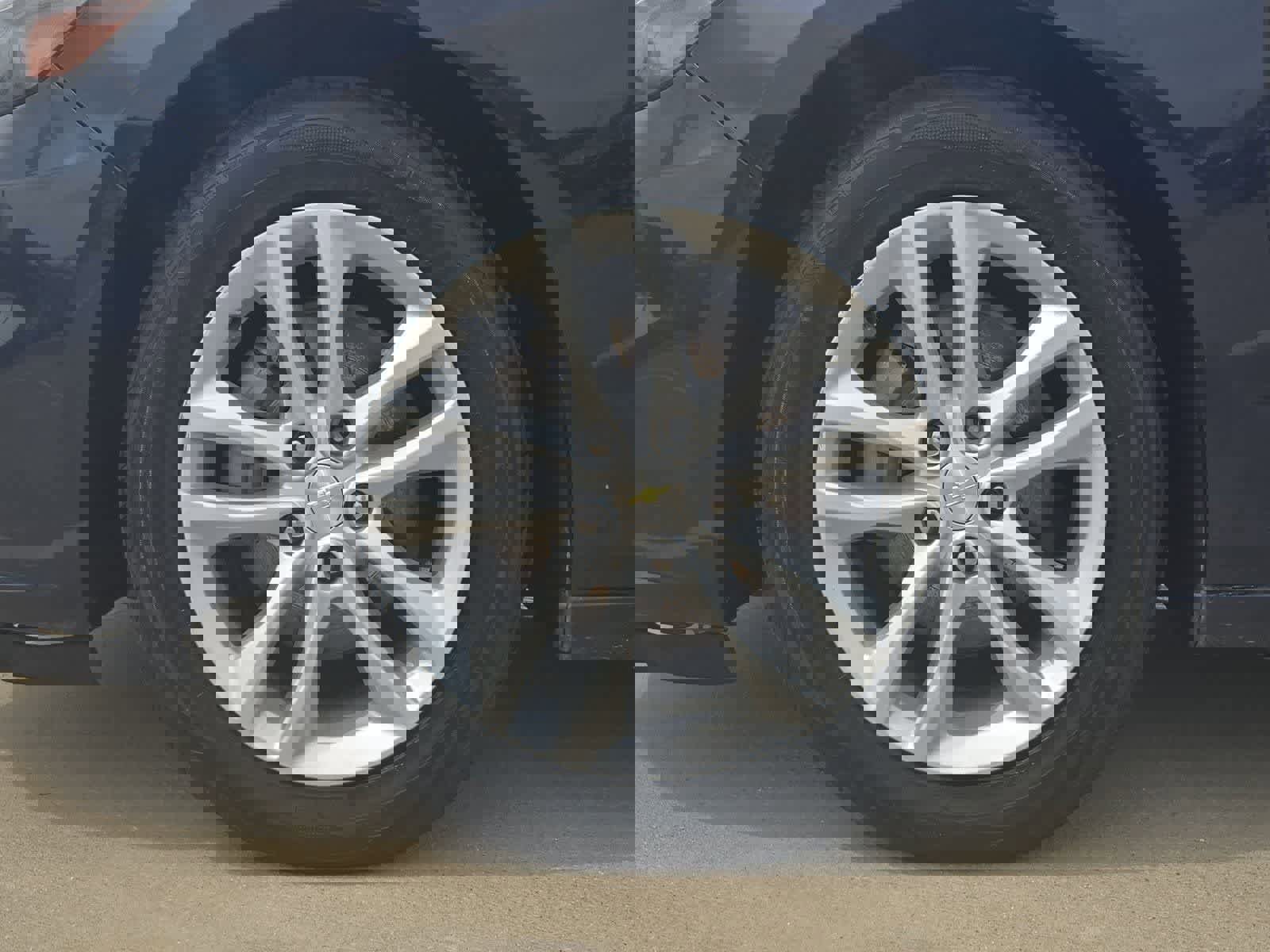 Used 2018 Chevrolet Malibu LT w/ Driver Confidence Package image 12