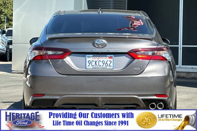 Used 2022 Toyota Camry SE w/ Carpet Mat Package (TMS) FWD image 5