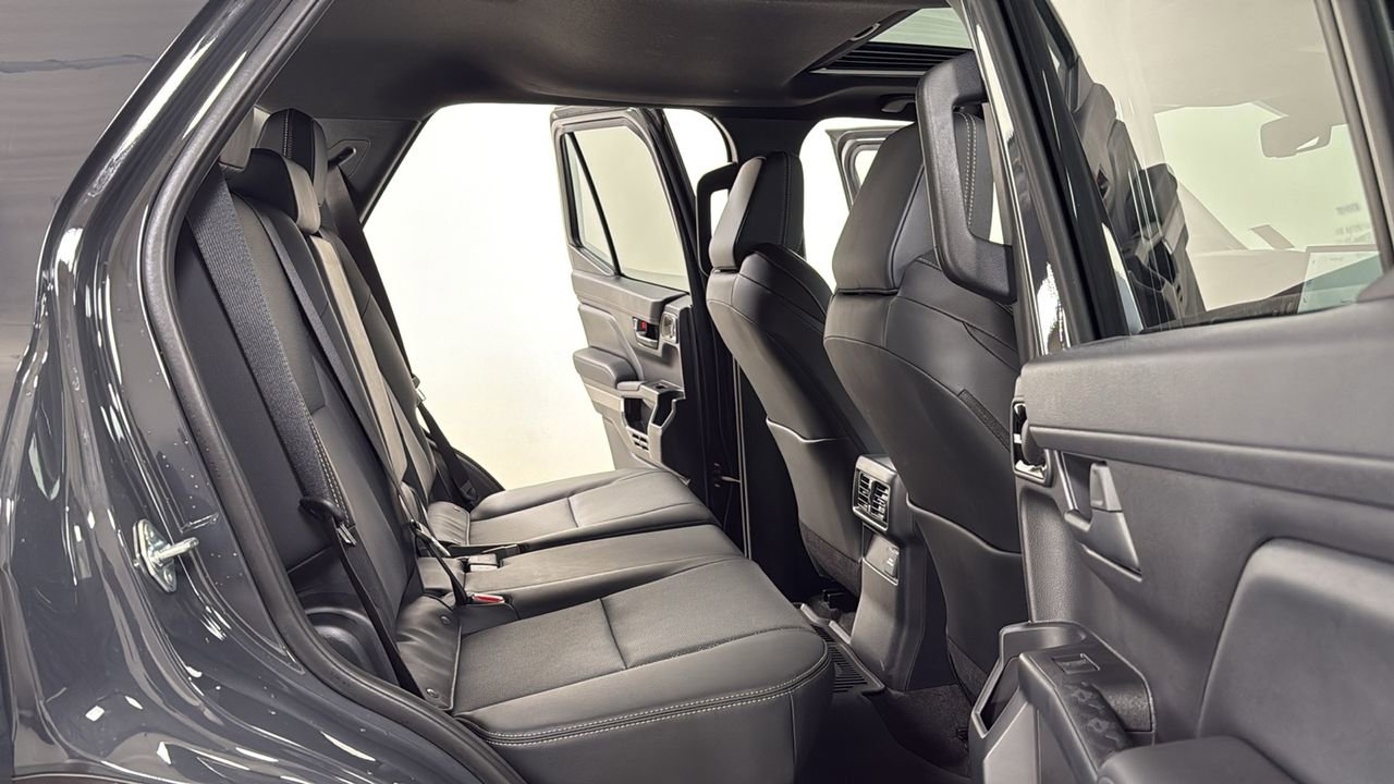 Used 2025 Toyota 4Runner TRD Sport Premium image 17