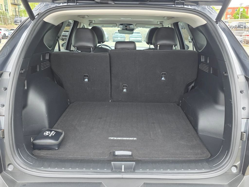 Used 2023 Hyundai Tucson SEL w/ Convenience Package AWD/4WD image 12