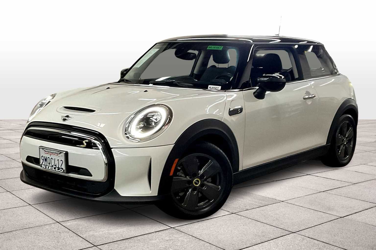 Used 2024 MINI Cooper SE image 1