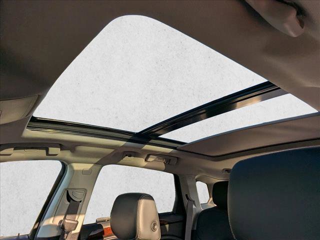 Used 2016 Cadillac SRX Performance w/ Driver Awareness Package image 16