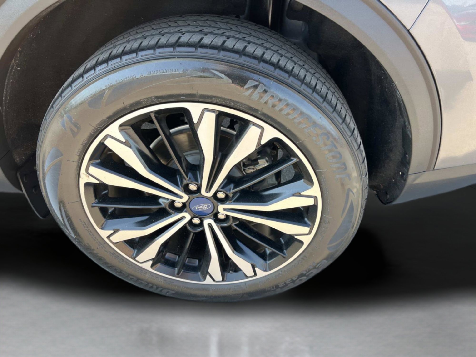 Used 2022 Ford Escape SEL w/ SEL Stealth AWD Package image 41