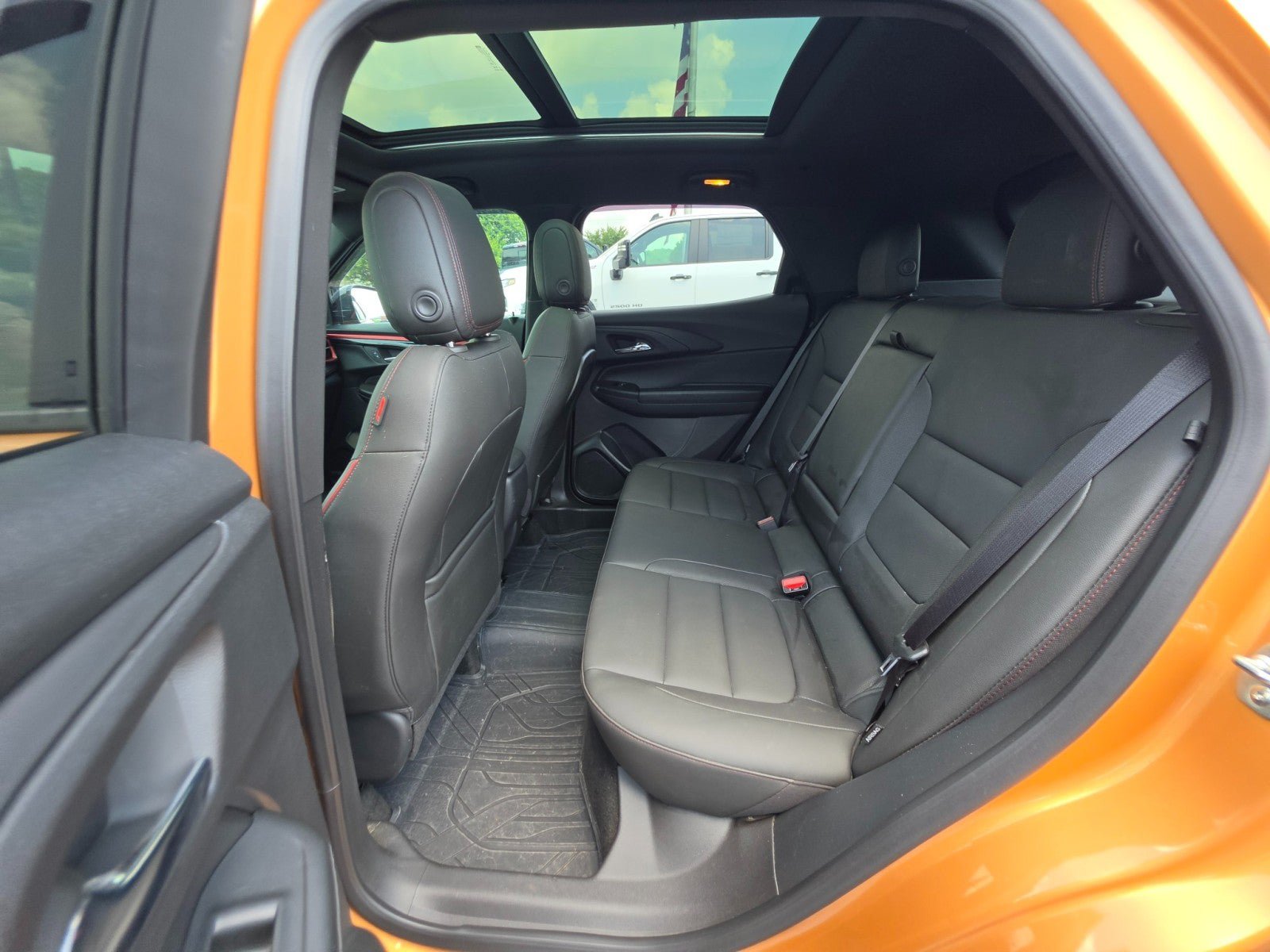 Used 2024 Chevrolet TrailBlazer RS w/ Convenience Package AWD/4WD image 21