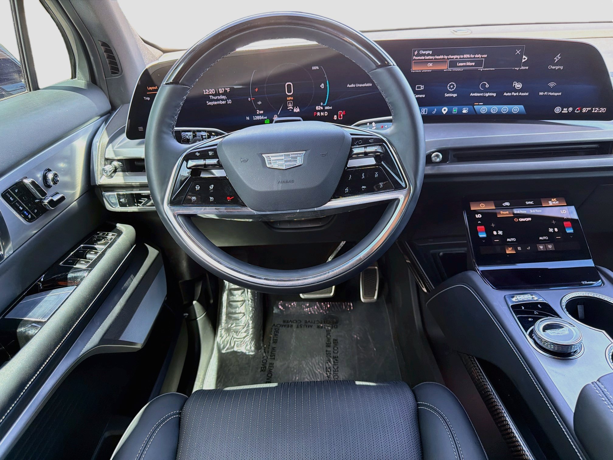 Certified 2026 Cadillac Vistiq Luxury AWD/4WD image 24