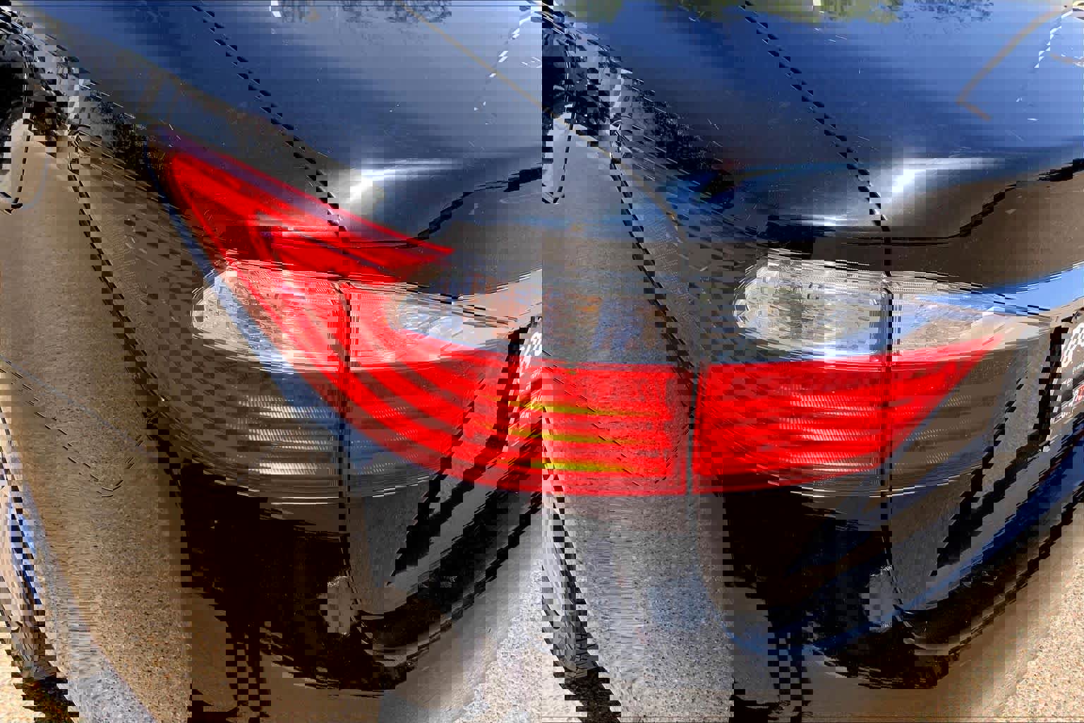 Used 2014 Lexus ES 350 w/ Luxury Package FWD image 28