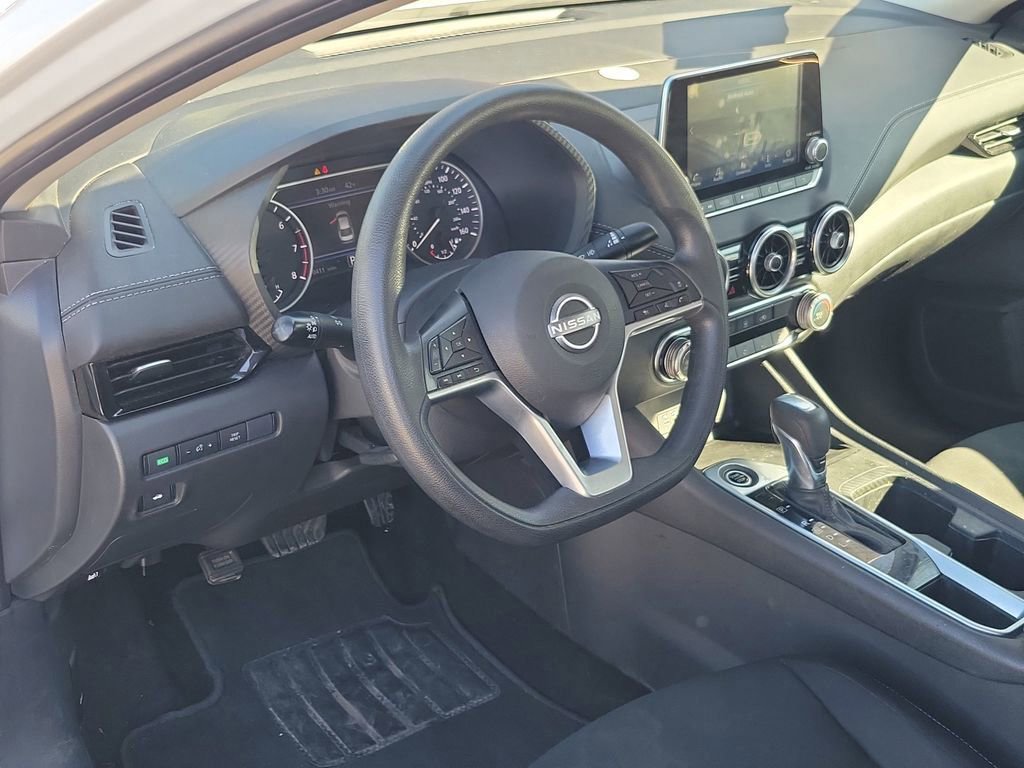Used 2024 Nissan Sentra SV image 17