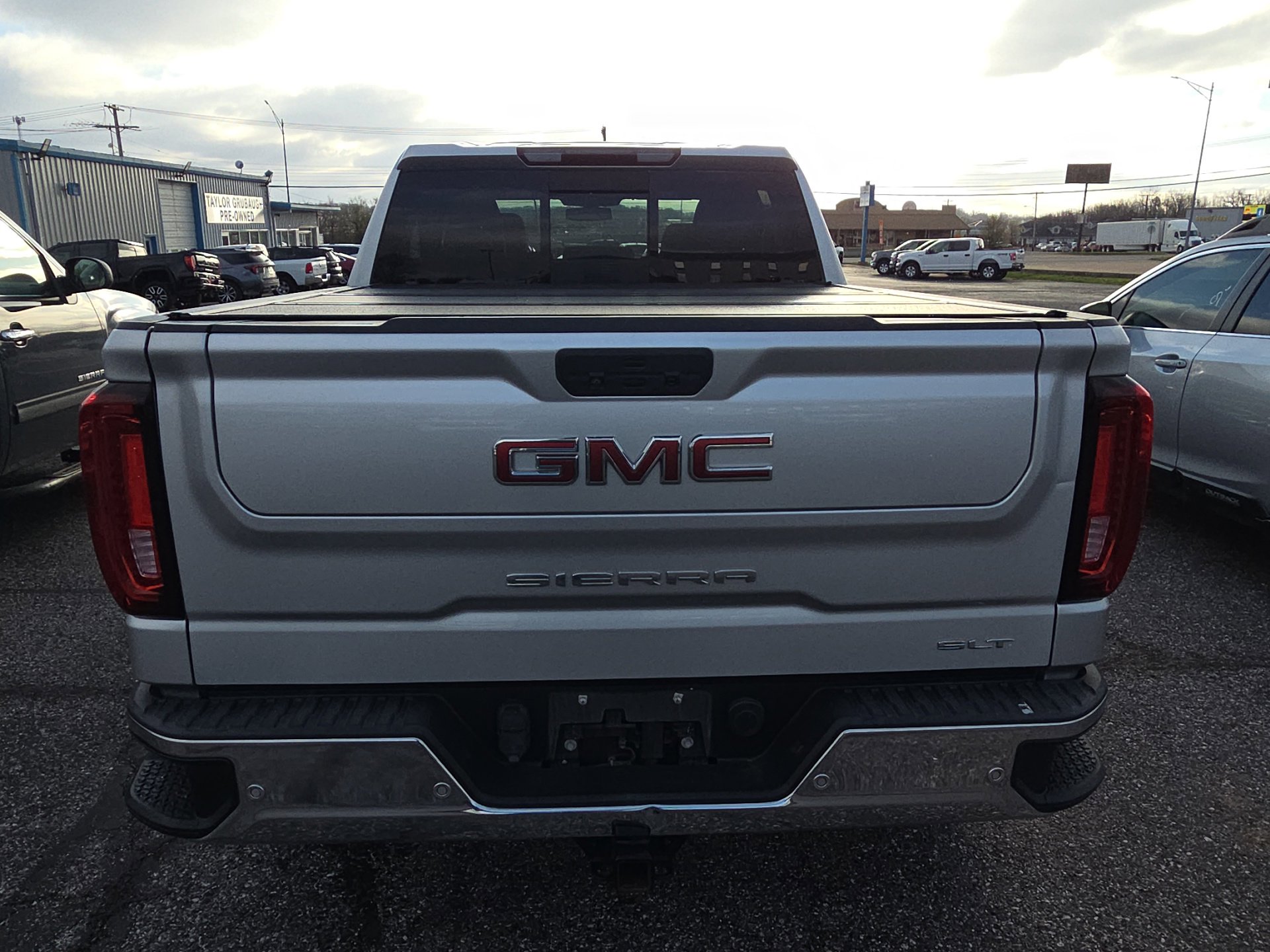 Used 2020 GMC Sierra 1500 SLT image 5