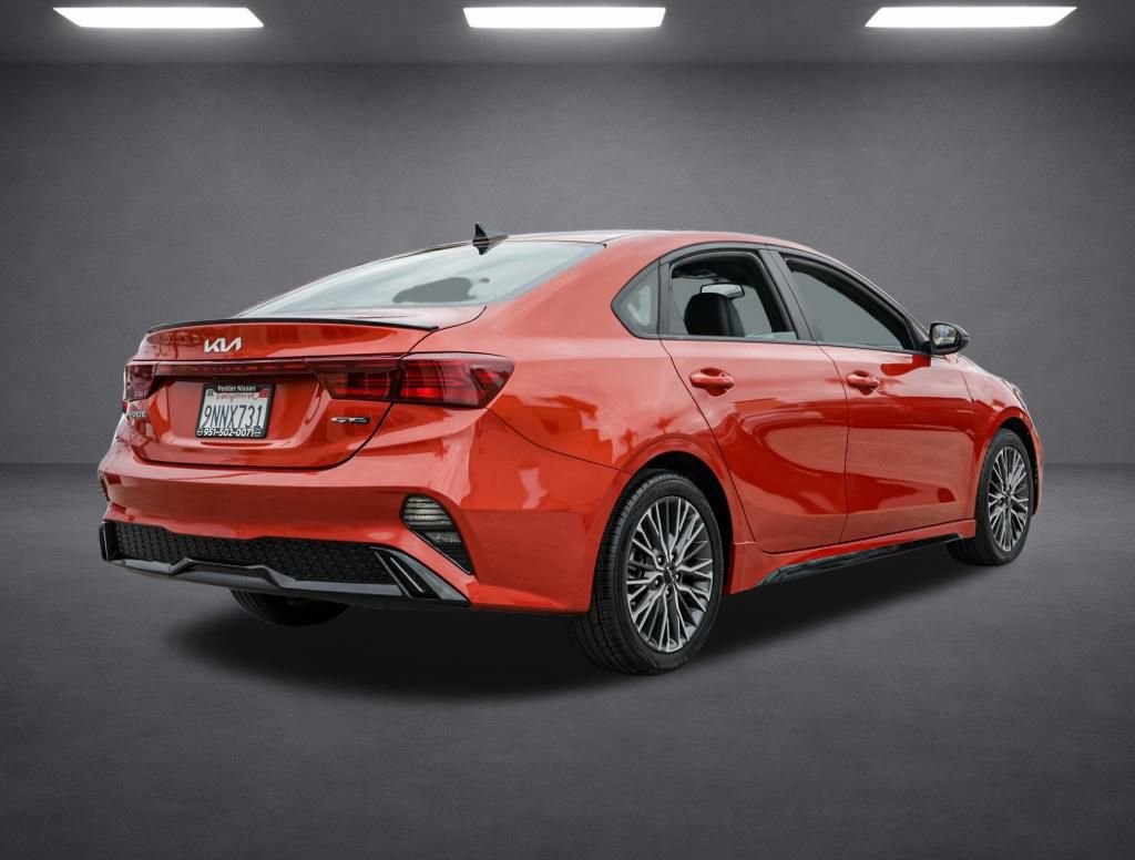 Used 2024 Kia Forte GT-Line w/ GT-Line Premium Package image 4