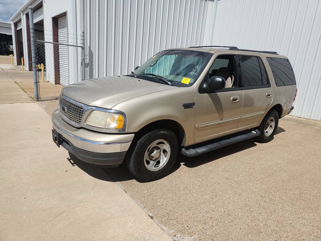 Used 2000 Ford Expedition XLT RWD image 1