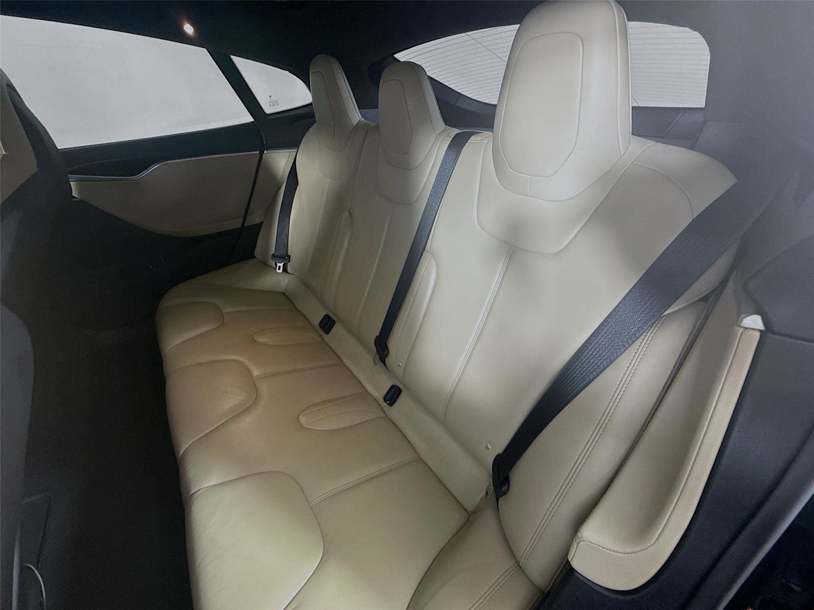 Used 2015 Tesla Model S 85D image 12