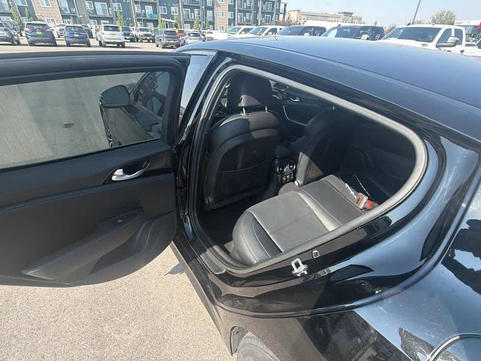Used 2022 Kia Stinger GT-Line AWD/4WD image 19