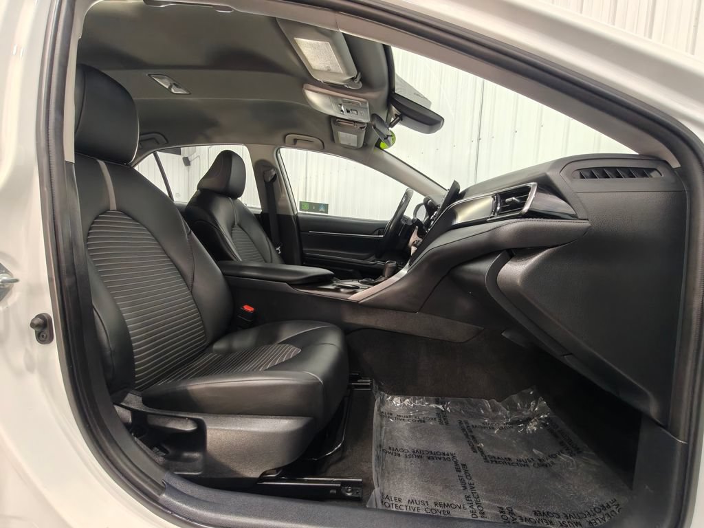 Used 2023 Toyota Camry SE FWD image 19