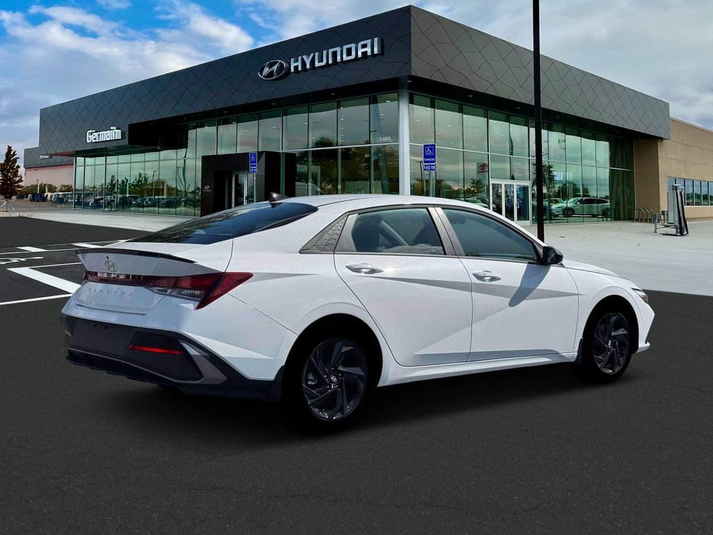 New 2026 Hyundai Elantra SEL Sport FWD image 8