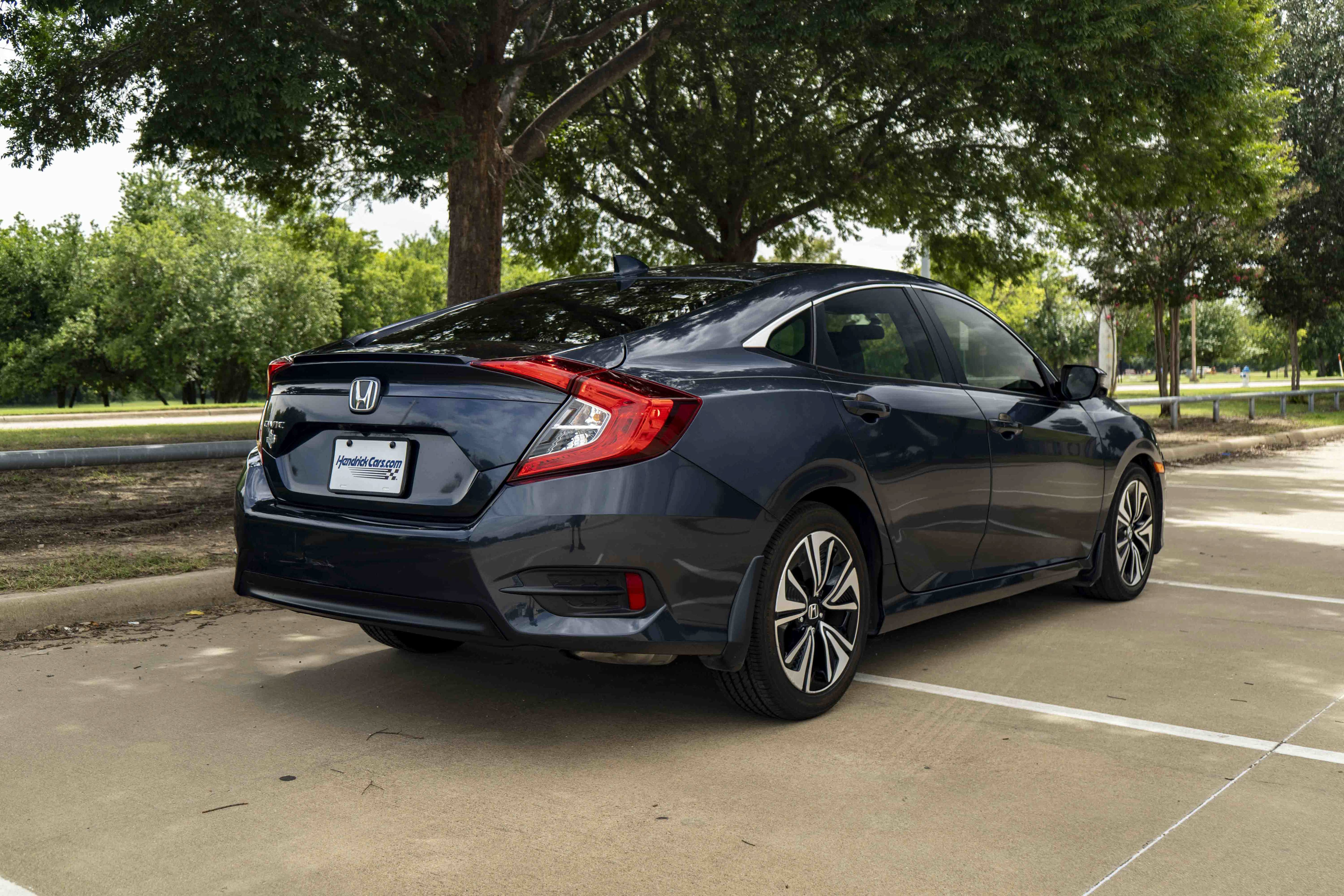 Used 2018 Honda Civic EX-T image 9